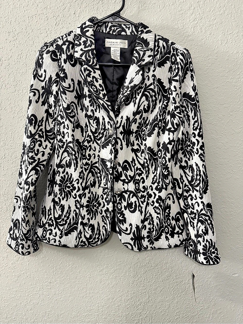 Jackie Jon Floral Blazer in Black & White Size 8 NWT